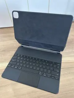 アップルiPad Pro 第５世代12.9インチ用マジックキーボードUS配列美品
