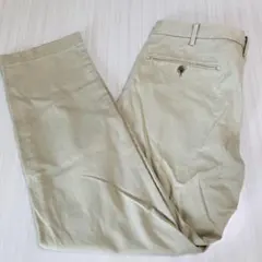 ユニクロ　ベージュ チノパン バックポケット付き　ウエスト82