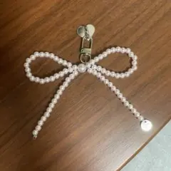 ピンクリボン型ストラップ