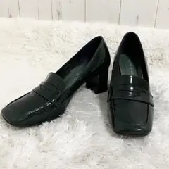 Item thumbnail for item c2cc0741-488d-45a2-bfe2-a590c58b5ddf