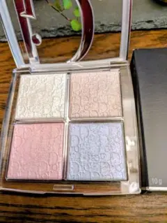 DIOR バックステージ グロウ マキシマイザー パレット　002