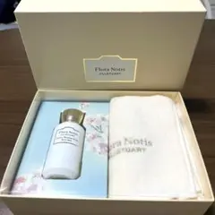 Flora Notis JILLSTUART ボディミルク＆タオルセットのサムネイル