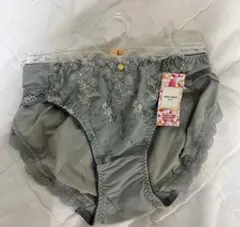 チュチュアンナ　くすみグリーン Lサイズパンツ