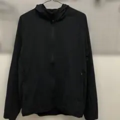 A941 ユニクロ　ウィンドブレーカー　フード付き　ポリエステル　黒　メンズ　L