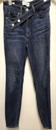 Item thumbnail for item 57d9a5e5-4b51-4615-bc1c-65d656bd8aee