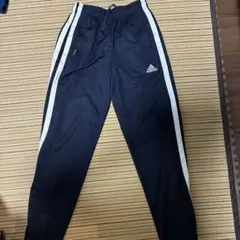 adidas ジャージ　下　150
