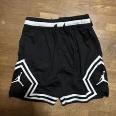 ジョーダン バスパン ダイアモンド ショートパンツ 黒 ナイキ