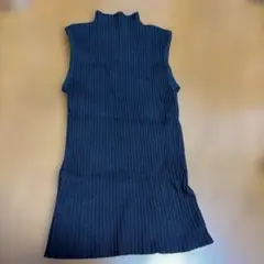 ノースリーブ　ブラック　ニット