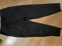 ユニクロ　ウルトラストレッチアクティブジョガー パンツ　L 黒