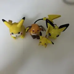 ピチュー　ピカチュウ　ライチュウ　フィギュア 当時物
