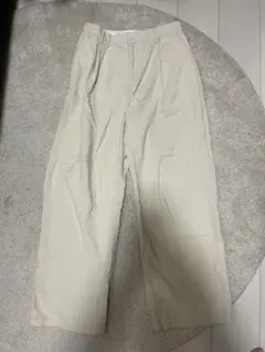ホワイトコーデュロイパンツ