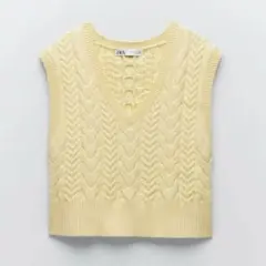 ZARA ニットベスト【黄色】