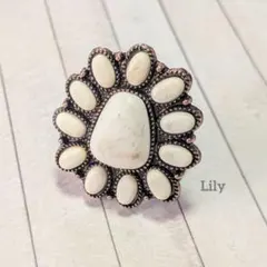 男女兼用✨ ホワイト ターコイズ風 リング 指輪 ブロンズ インディアン