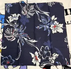 【未使用】MAJUN 花柄ハンカチ ネイビー グレー 約44×44cmのサムネイル