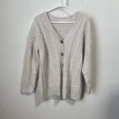ベージュ ケーブルニット カーディガン M