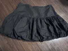 H&Mブラック バルーンスカートM ミニ丈のサムネイル