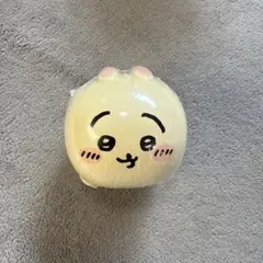 ちいかわガチャ　カプセルトレイ　貯金箱　うさぎ