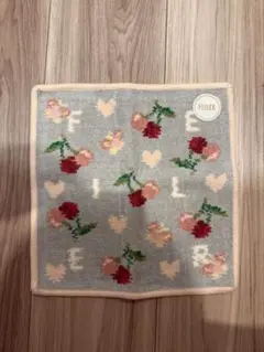 【完売品】フェイラー　ハンカチ　キープスマイリングチェリー