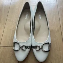 velikoko ホワイト バレエシューズ 25.0cmのサムネイル