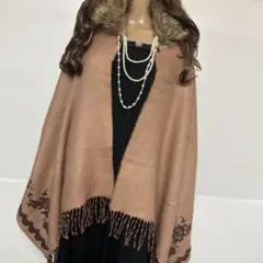 axes femme アクシーズファム　ファー付きポンチョ　ショー　ケープコート