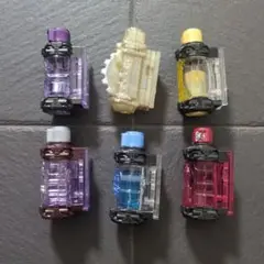 仮面ライダー　カプセル型おもちゃ 6個セット