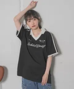 レトロガール 半袖Tシャツ ブラックのサムネイル