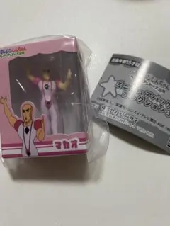 マカオ ミニフィギュア　クレヨンしんちゃん