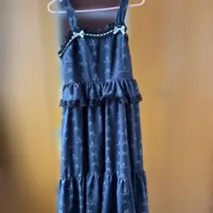 青木美沙子さん　ニナス　ジャンパースカート
