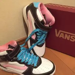 【新品未使用】Vans 靴 ハイカット