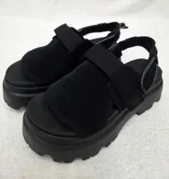 美品!!UGG ニュー ハイツ アンクル ストラップ サンダル 厚底 23cm