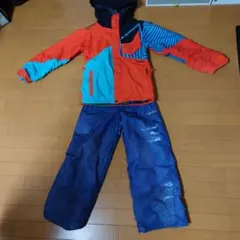 Volcom 子ども用スノーボードウェア 上下セット
