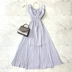 新品 M.deux 女神ワンピース 淡いグレー ノースリーブ ロングのサムネイル
