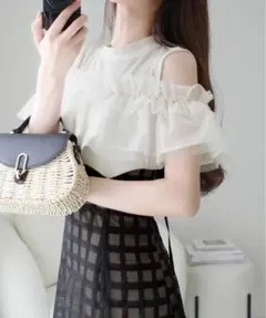 mily bilet チュールフリルドッキングノースリーブワンピース アイボリー