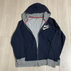 NIKE 紺　パーカー
