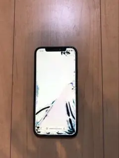 iPhone11 128G ジャンク　画面割れ iPhone11 128GB グリーン ジャンク 電源不可 画面割れ - メルカリ