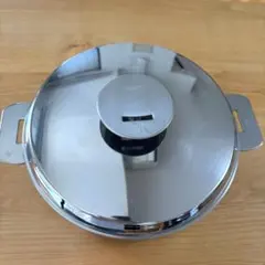 CRISTEL18㎝なべ　蓋付きのサムネイル