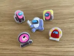 Among us：蓄光タイプ　スニーカーチャーム　５個セット　まとめ売り