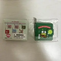 けろけろけろっぴ 산리오 キャラクターズシークレットビニールウォレット風ミニミラー