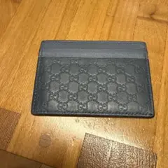 マイクログッチ　シマ　カードホルダー