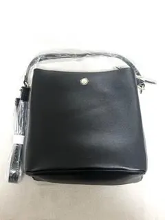 黒ショルダーバッグ
