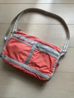 LeSportsac サーモンピンク ショルダーバッグ