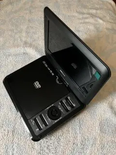 Wizz 9インチ ポータブルDVDプレーヤー - メルカリ