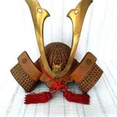 武者兜「鹿の角」・「三日月型」金属製 兜飾り 角付き 中型・端午の節句 山中鹿之介 鹿角半月の兜 【端午の節句】【子供の日】 - メルカリ