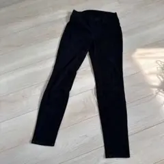 UNIQLO ブラック スキニーパンツ M