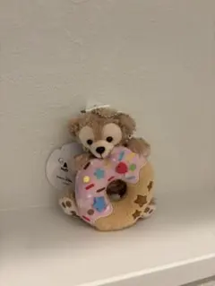 ダッフィー　ドーナツ　ぬいぐるみバッチ