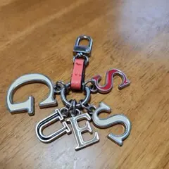 GUESS チャーム キーホルダー