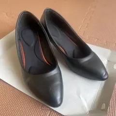 パンプス　ローヒール