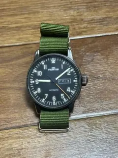 FORTIS 自動巻き腕時計 ブラック／スイス製 高精度のサムネイル