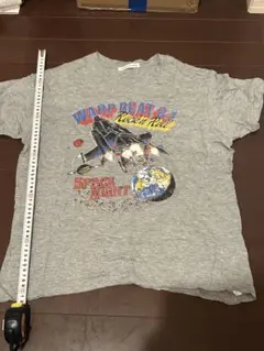 キッズ　グレー　tシャツ 灰色　スペース　宇宙　140くらい？