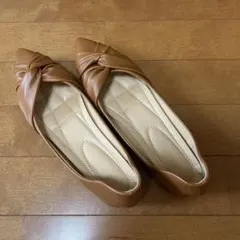 ブラウン フラットシューズ ねじりデザイン